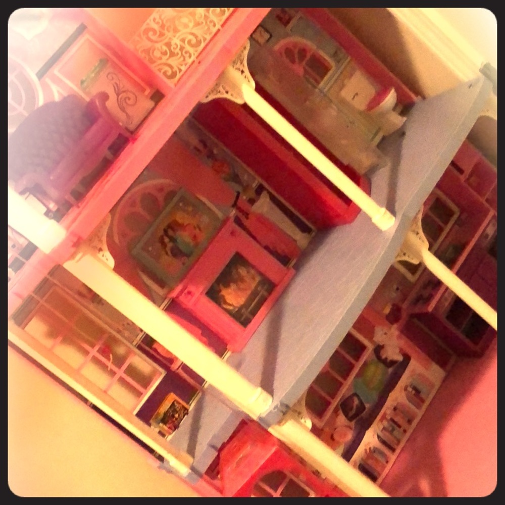 Barbie doll house